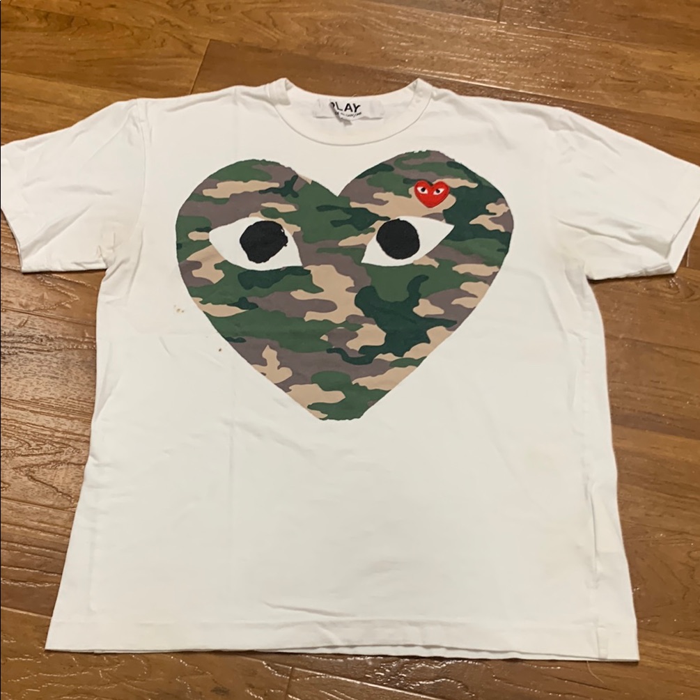 Comme Des Garcons T-Shirt With Camo Heart